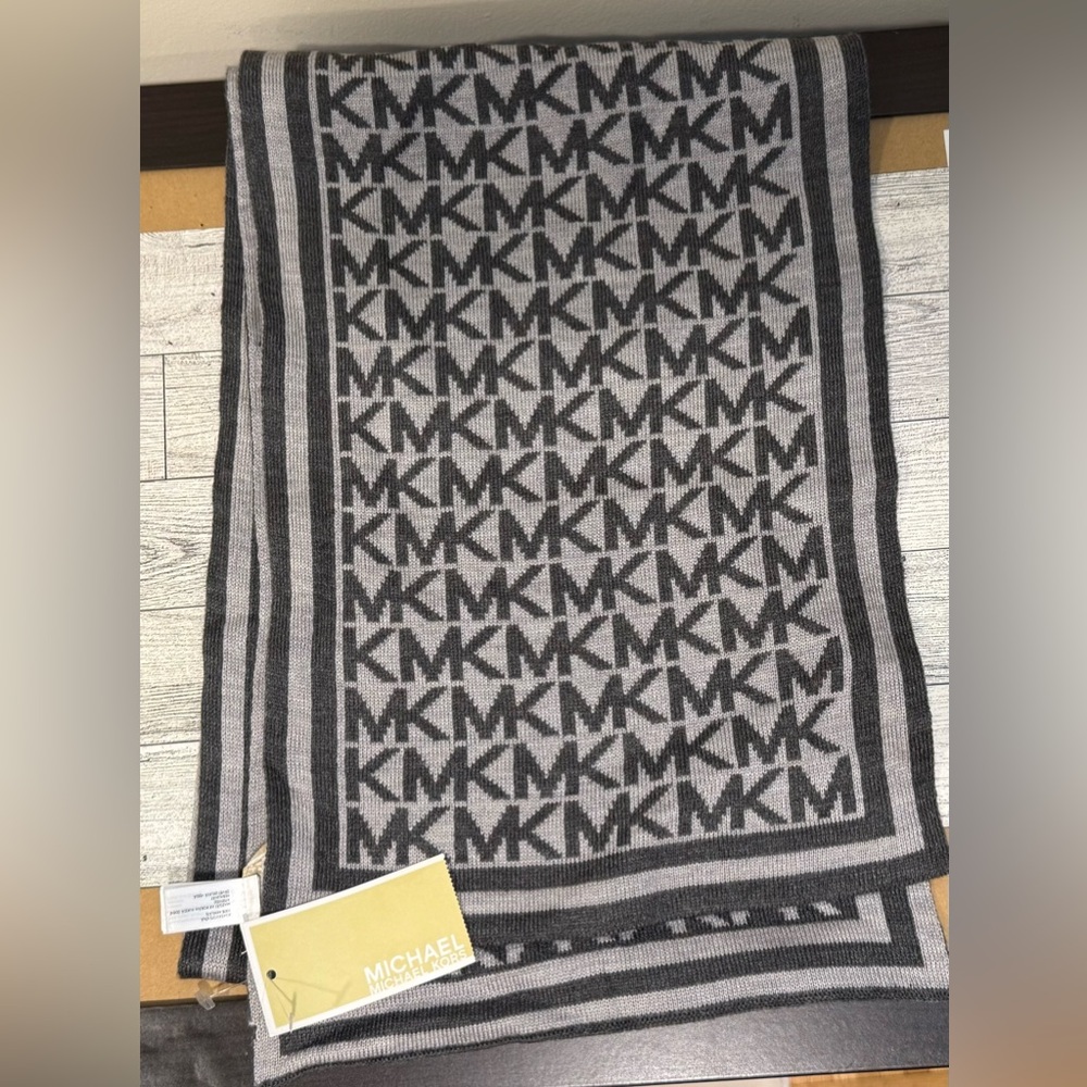 Michael Kors Gray and Black MK Logo Knit Scarf